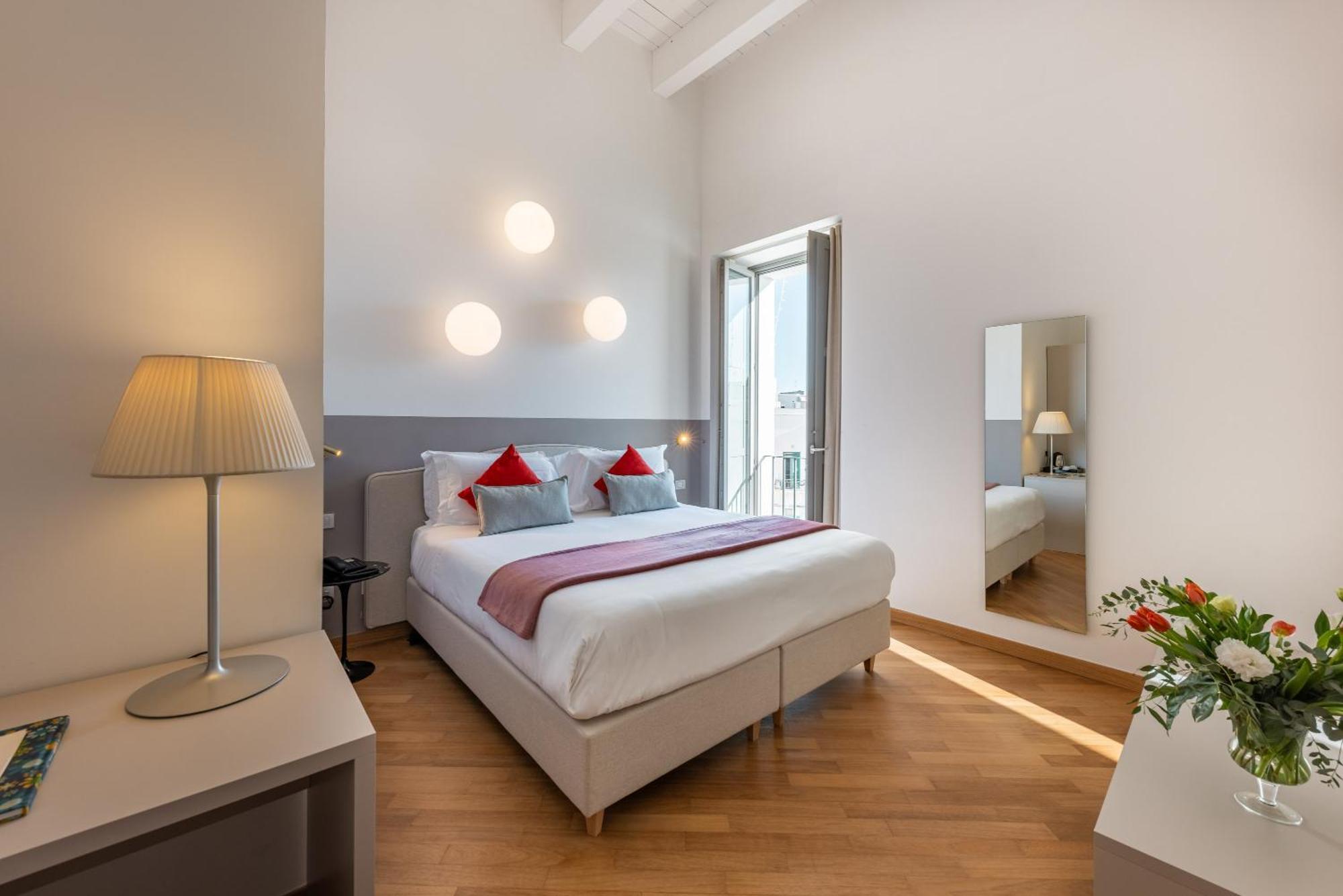 Palazzo Indelli Hotel Монополи Екстериор снимка