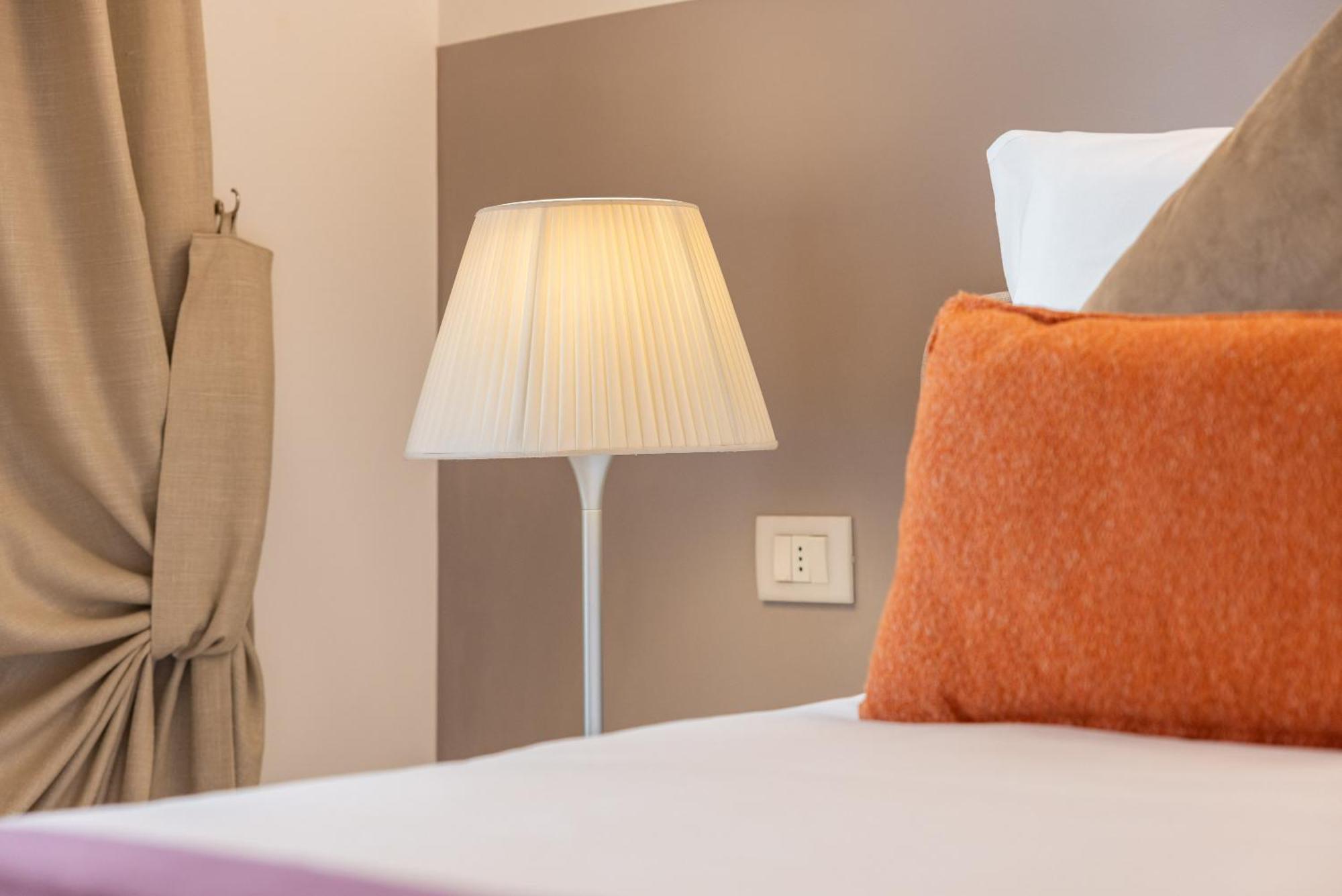 Palazzo Indelli Hotel Монополи Екстериор снимка